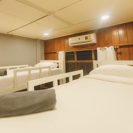 Agga Cnx Hostel Chiang Mai Ngoại thất bức ảnh