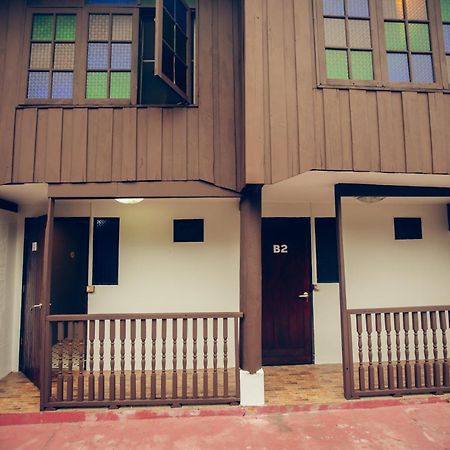 Agga Cnx Hostel Chiang Mai Ngoại thất bức ảnh