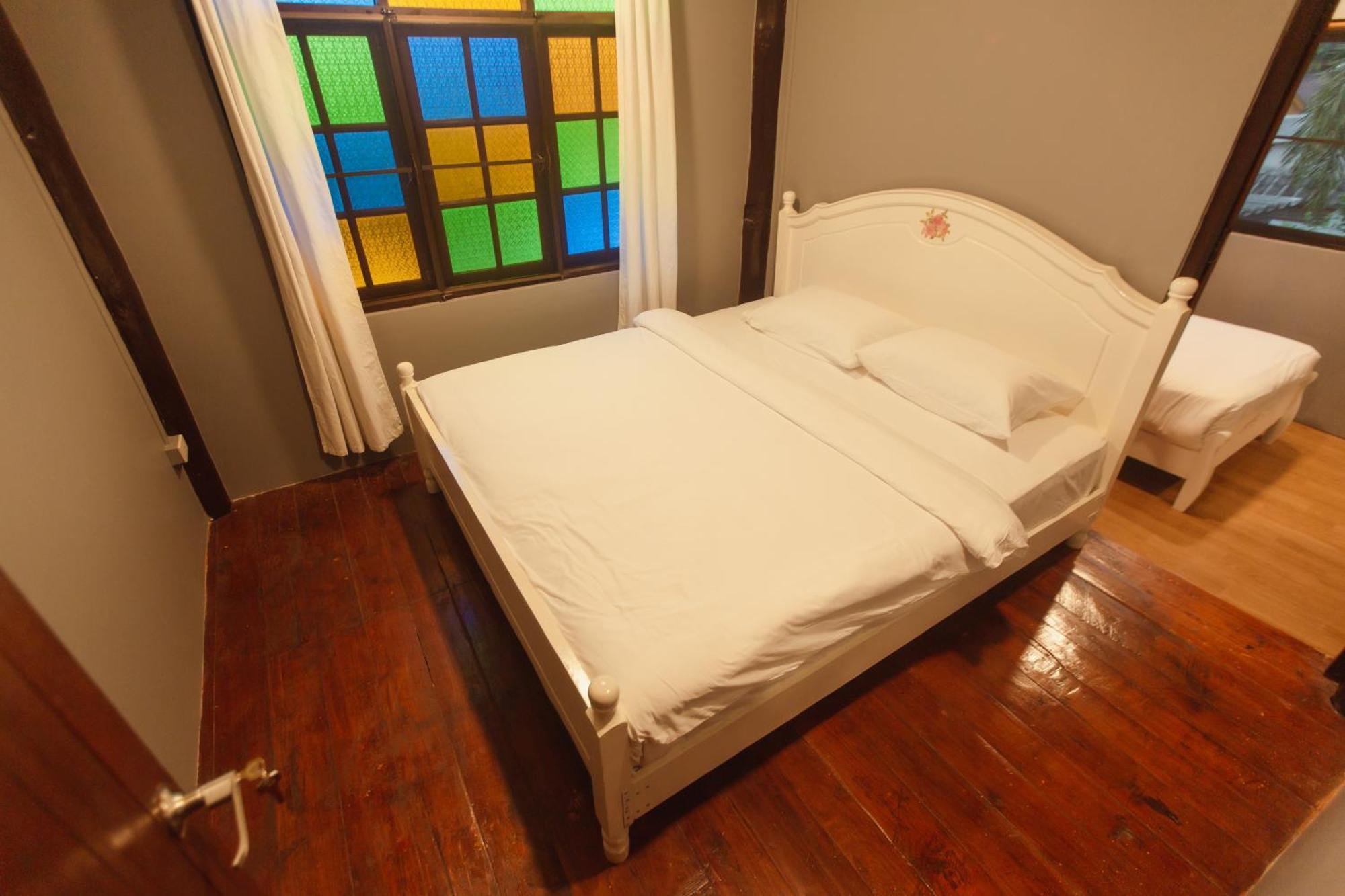 Agga Cnx Hostel Chiang Mai Ngoại thất bức ảnh
