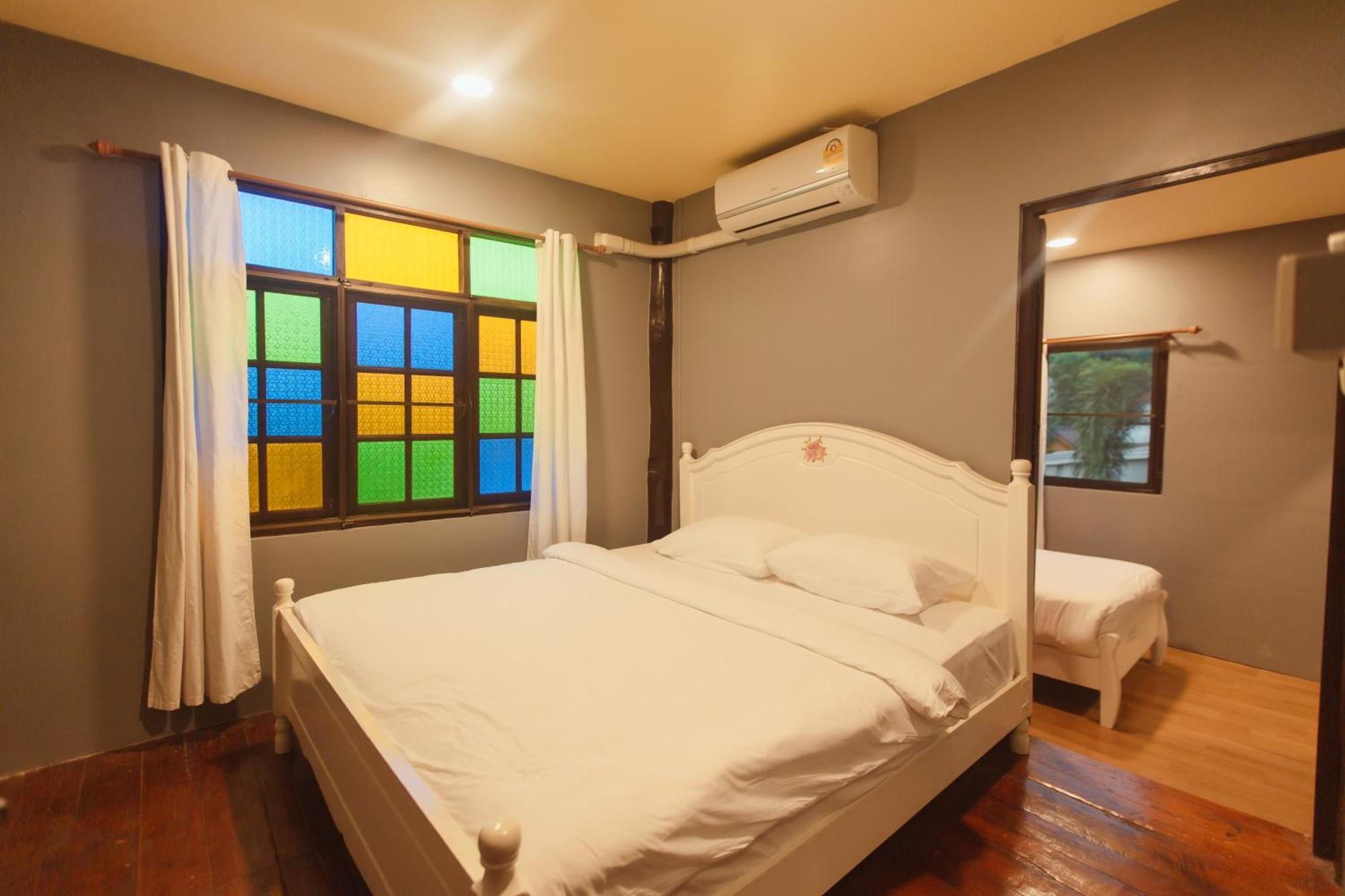 Agga Cnx Hostel Chiang Mai Ngoại thất bức ảnh