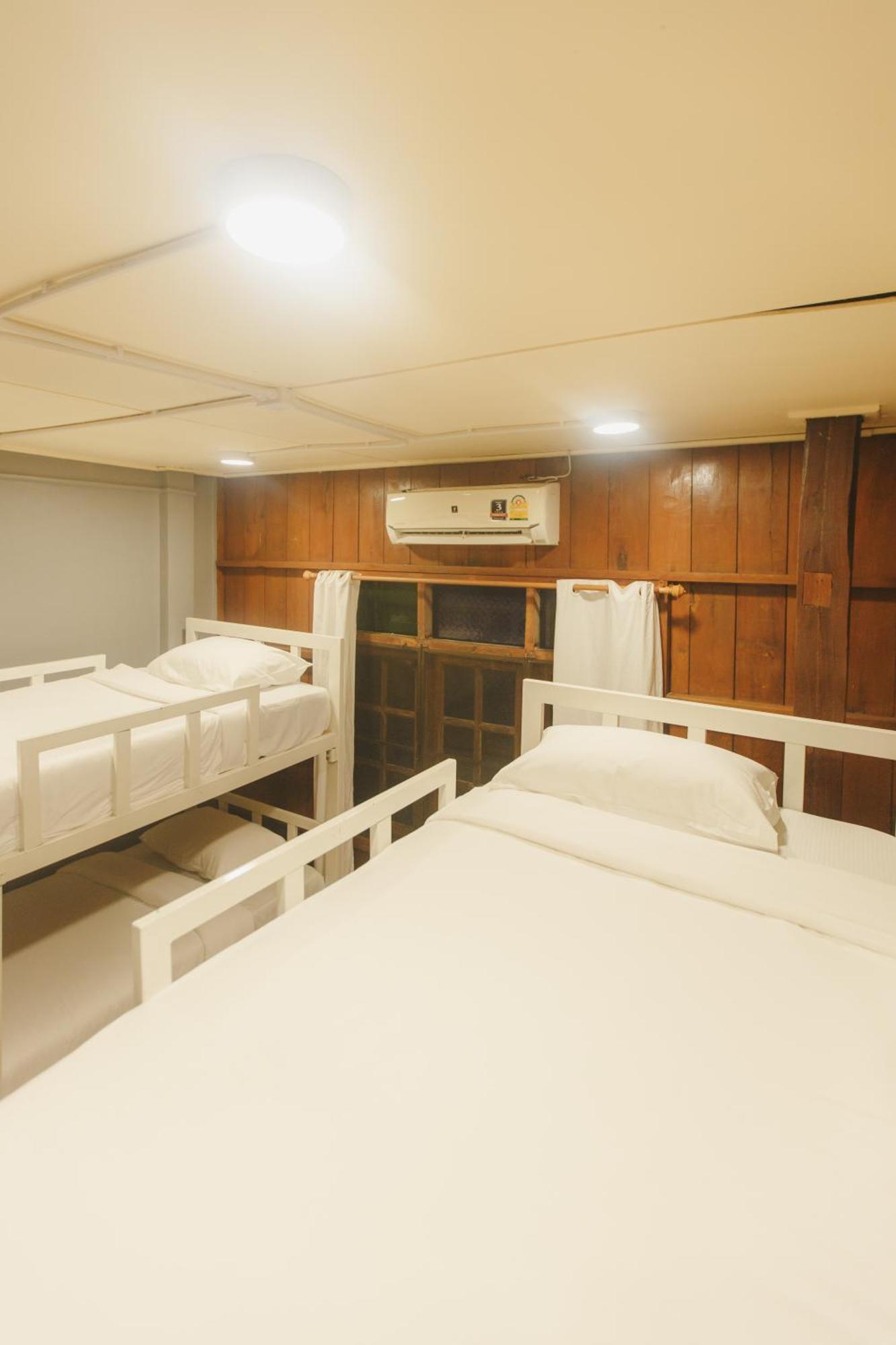 Agga Cnx Hostel Chiang Mai Ngoại thất bức ảnh