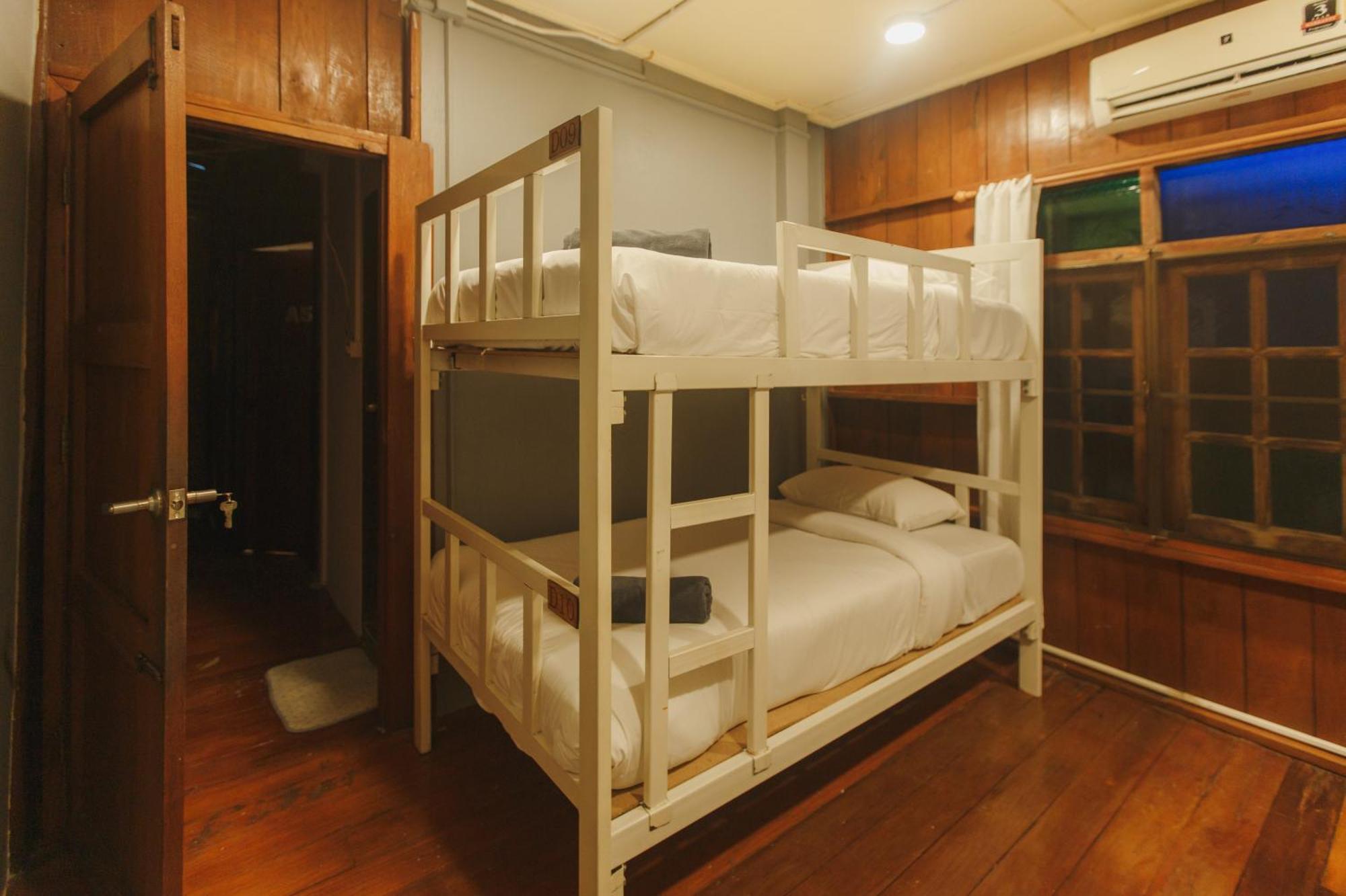 Agga Cnx Hostel Chiang Mai Ngoại thất bức ảnh