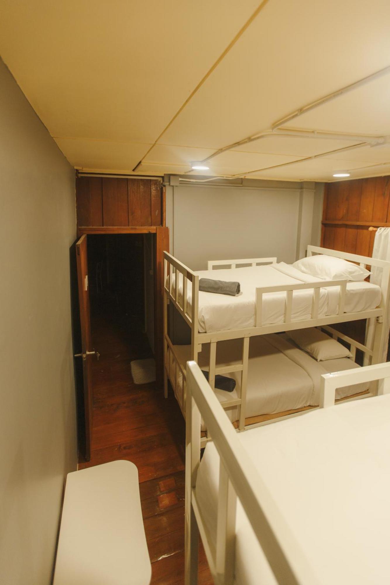 Agga Cnx Hostel Chiang Mai Ngoại thất bức ảnh