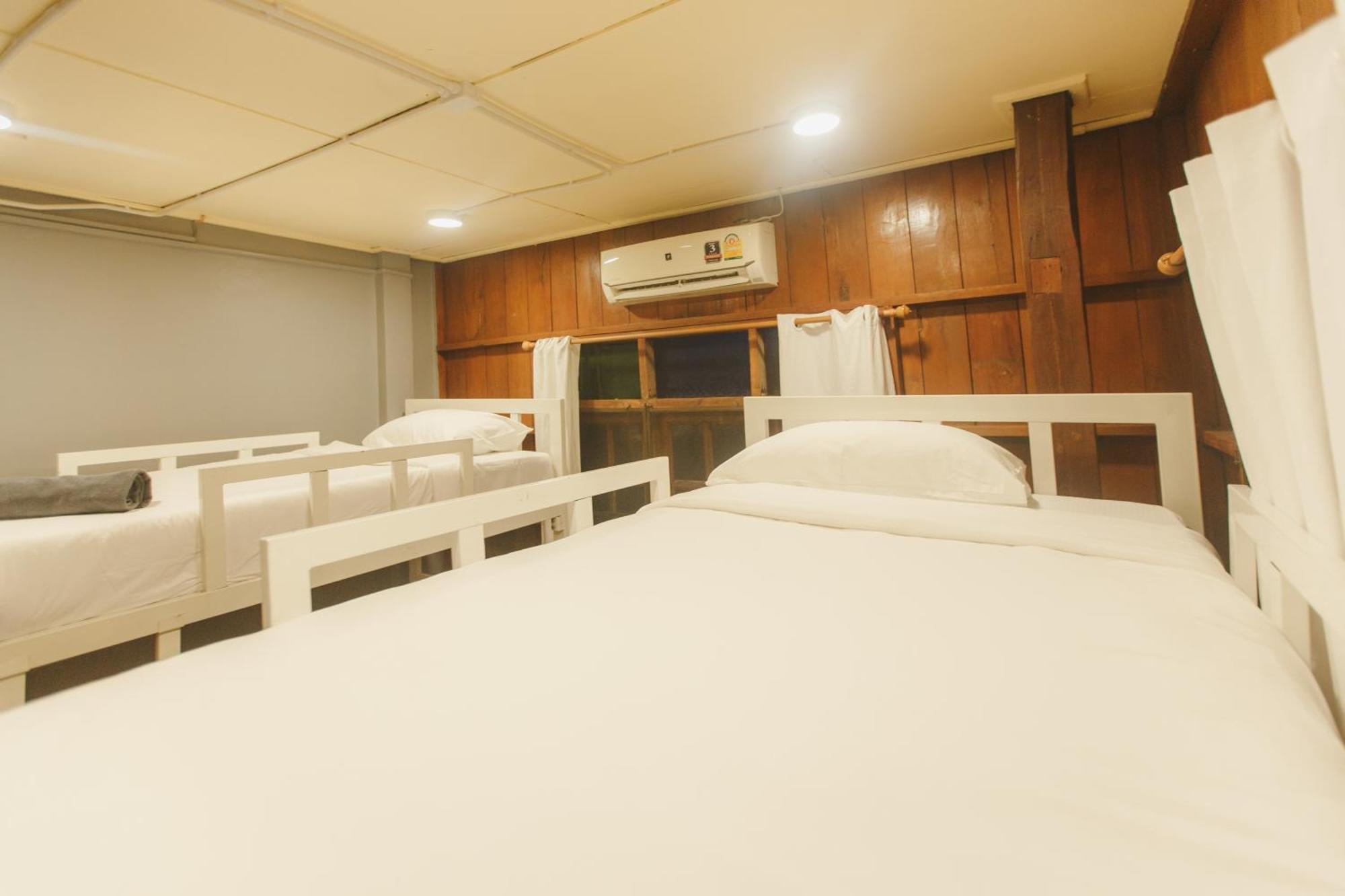 Agga Cnx Hostel Chiang Mai Ngoại thất bức ảnh