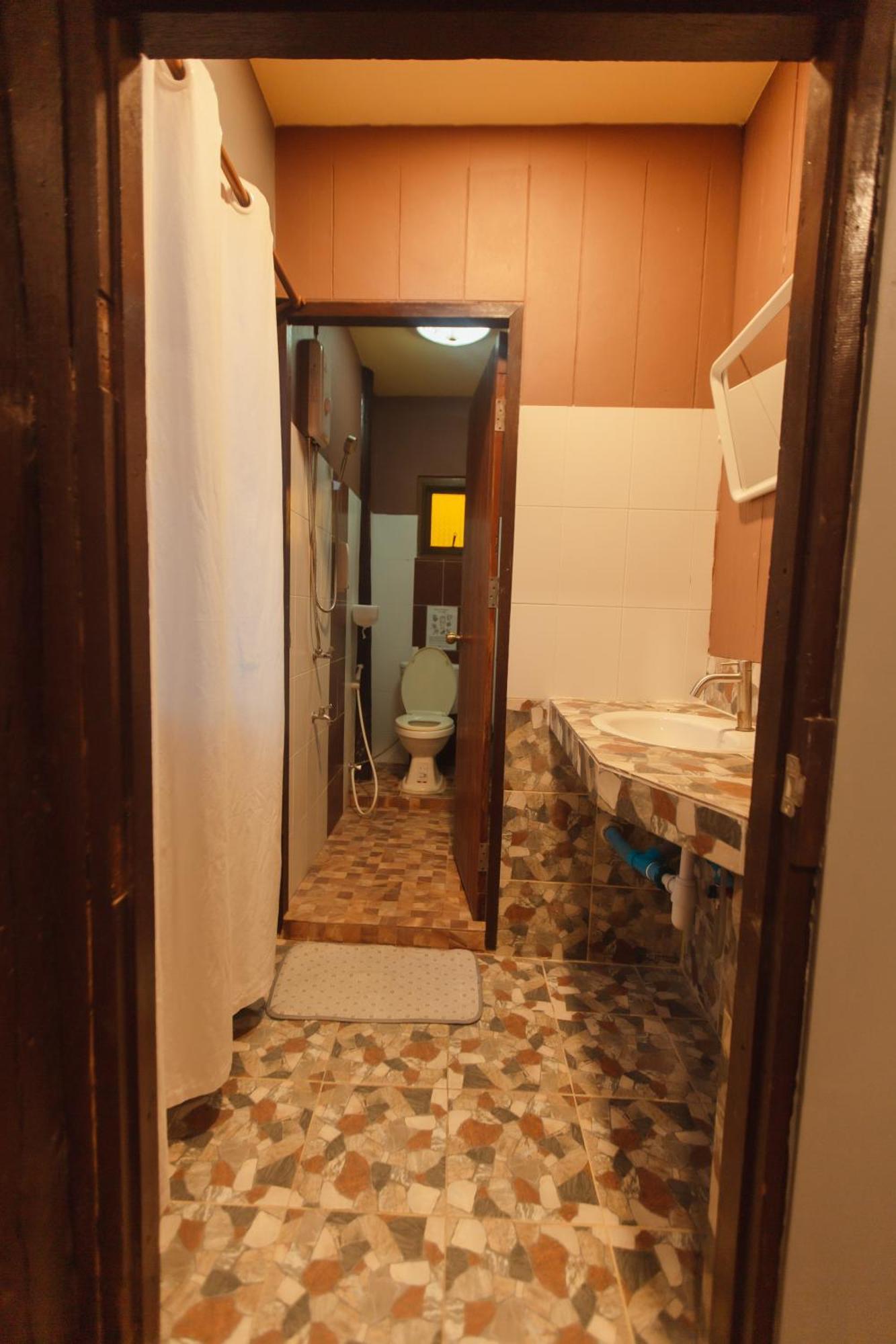 Agga Cnx Hostel Chiang Mai Ngoại thất bức ảnh