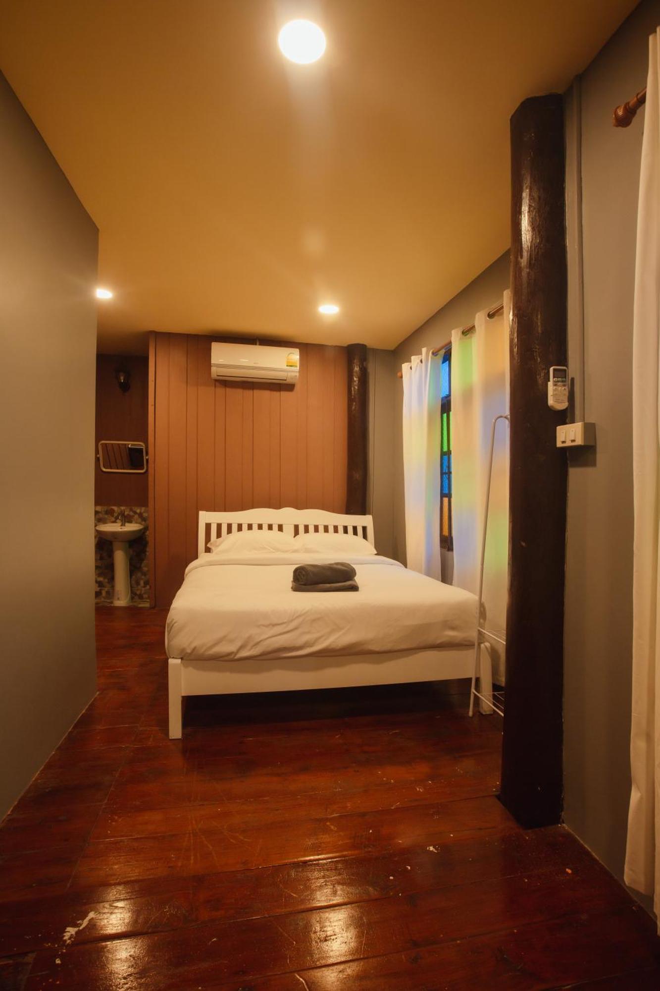 Agga Cnx Hostel Chiang Mai Ngoại thất bức ảnh
