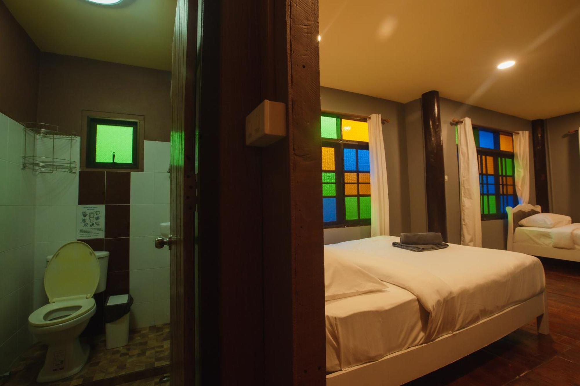 Agga Cnx Hostel Chiang Mai Ngoại thất bức ảnh