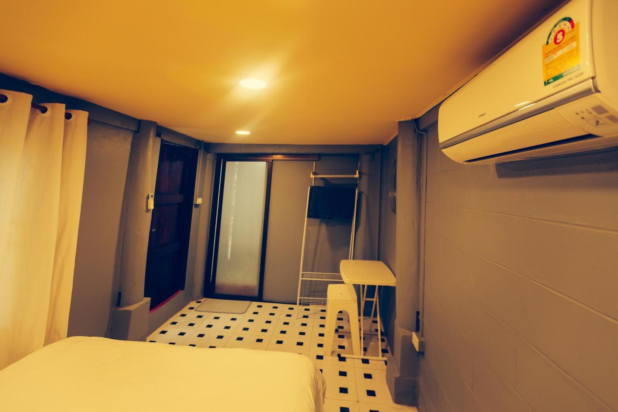 Agga Cnx Hostel Chiang Mai Ngoại thất bức ảnh