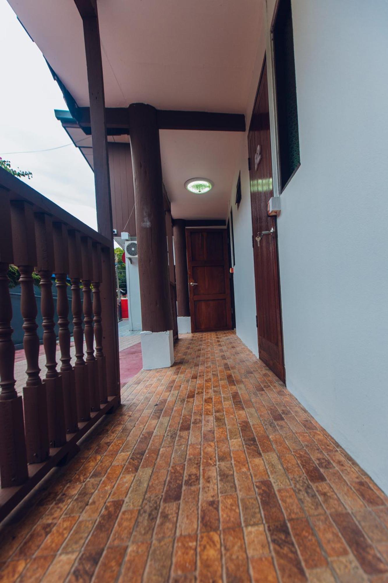 Agga Cnx Hostel Chiang Mai Ngoại thất bức ảnh